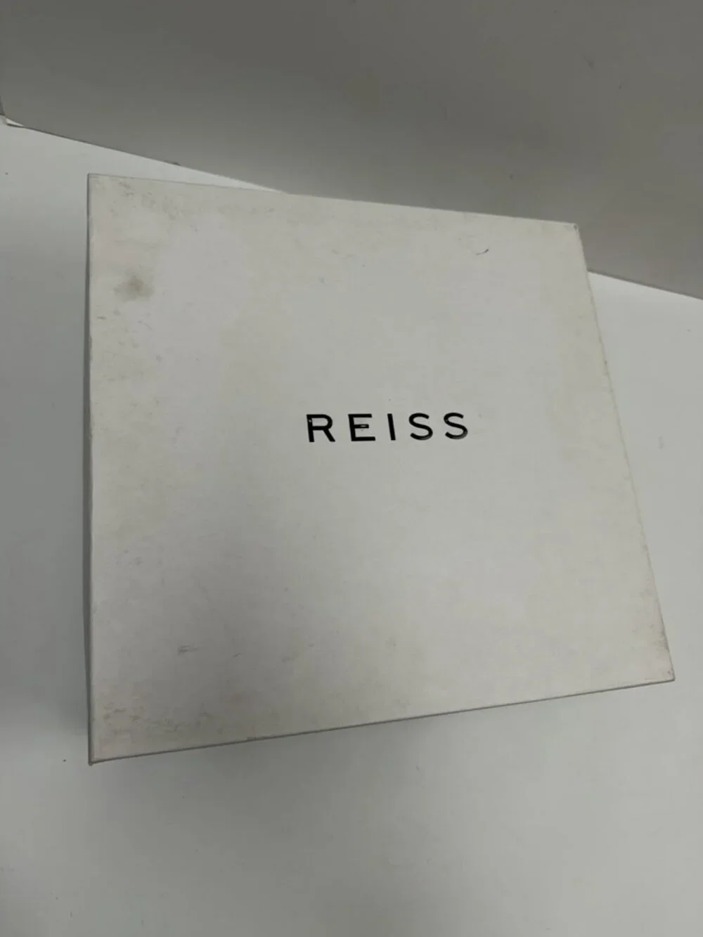 Reiss empty shoe